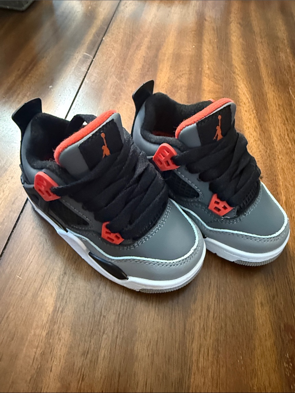 Jordan Kids Sneakers in Gray, Black & Red
